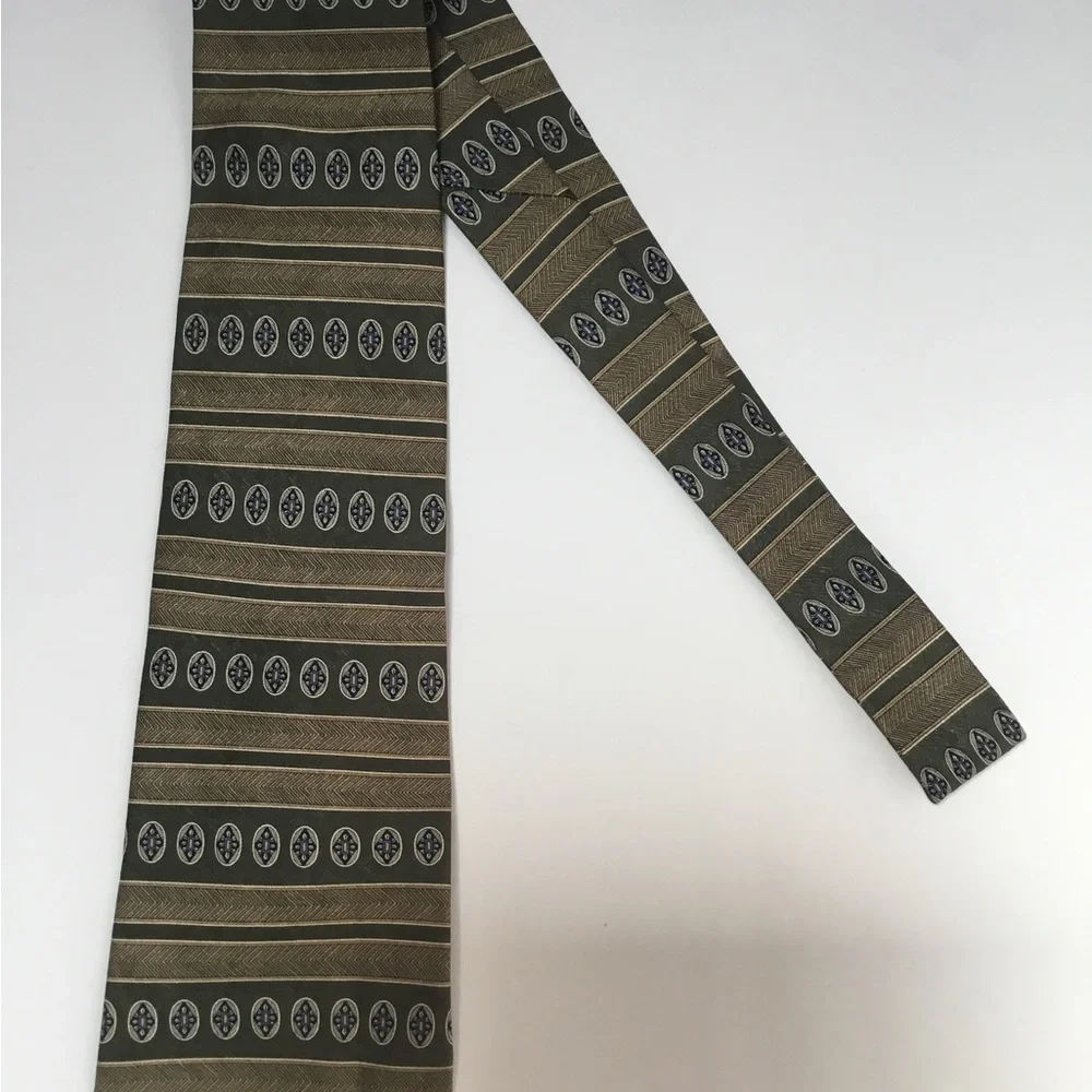 Van Heusen Olive and Navy Striped Medallion Tie